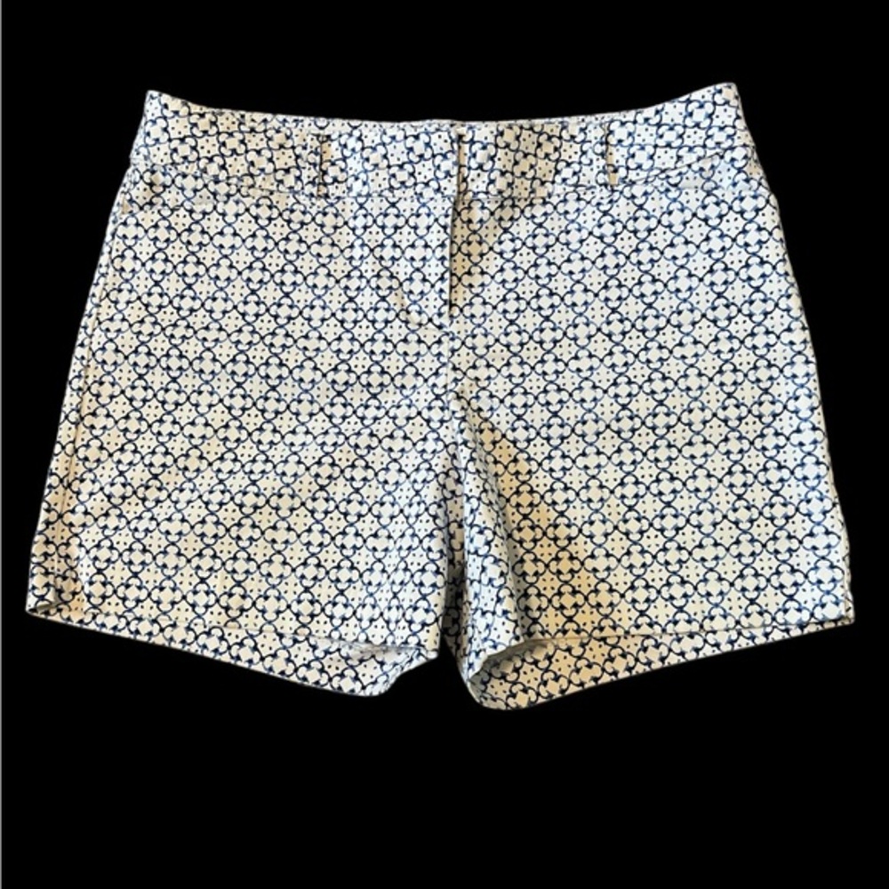 The Limited 2-Toned Blue & White Pattern Women’s  High Rise Shorts Size 14.